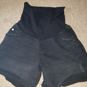 Maternity short